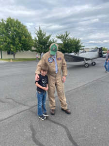 Col Urban and a new fan at Yakima